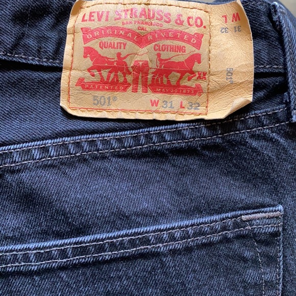Men’s Levi’s - Picture 2 of 3